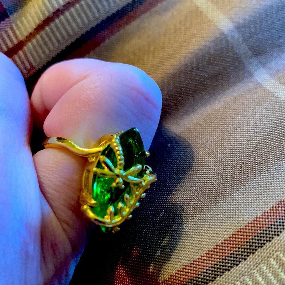 New dragonfly ring size 8 clear green large marquis cut stone gold tone setting
